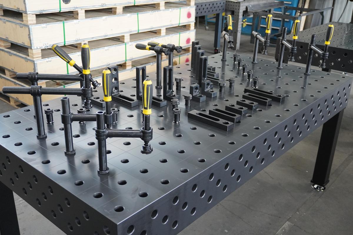 3d-schweisstisch-profi-2000x1000x200x25mm