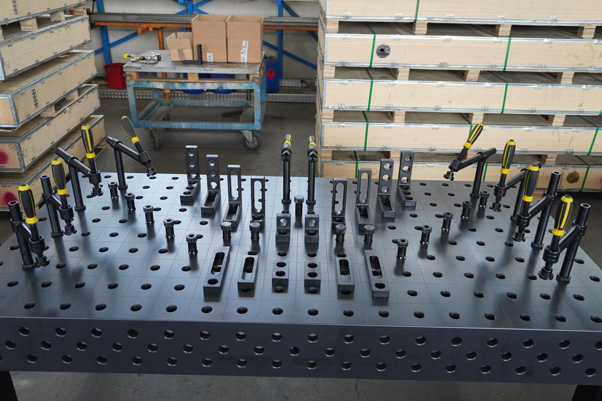 3d-schweisstisch-profi-2000x1000x200x25mm