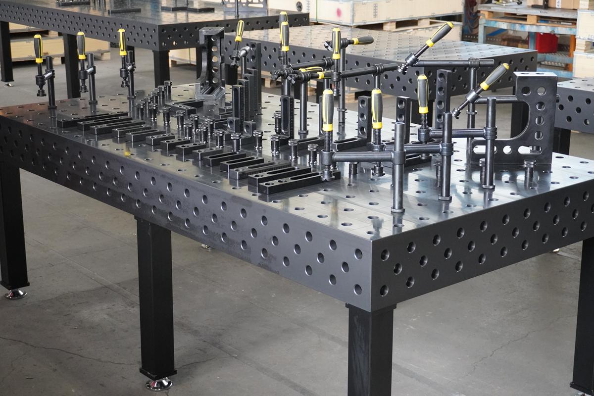 3d-schweisstisch-profi-2400x1200x200x25mm-1