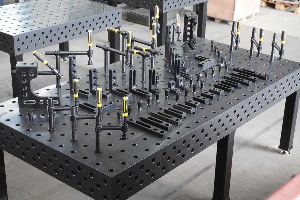 3d-schweisstisch-profi-2400x1200x200x25mm-1