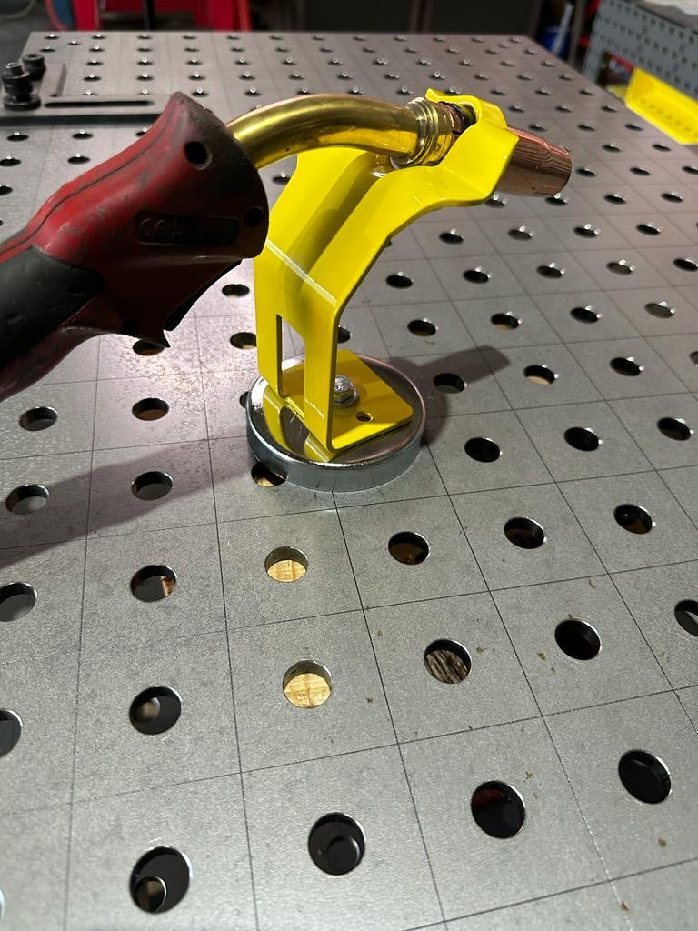 MIG / MAG Brennerhalter mit Magnetfuß -