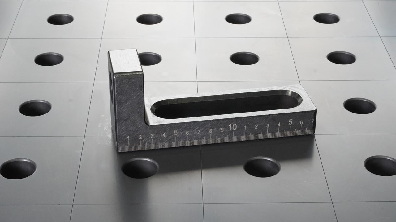 Anschlag-Spannwinkel D28 | 175x50x75x25mm