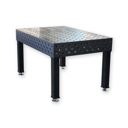PROFI D28 Schweisstisch 1500 × 1000 mm, plasmanitriert – Gesamtansicht aus seitlicher Perspektive