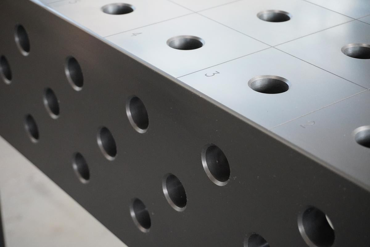 3d-schweisstisch-profi-2400x1200x200x25mm-1
