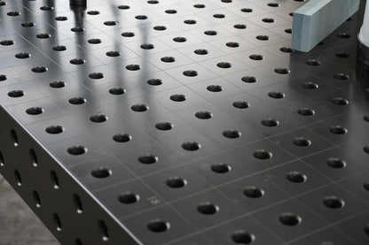 3D Schweißtisch PROFI D16 – 1200 × 1200 × 100 mm | 12 mm plasmanitriert