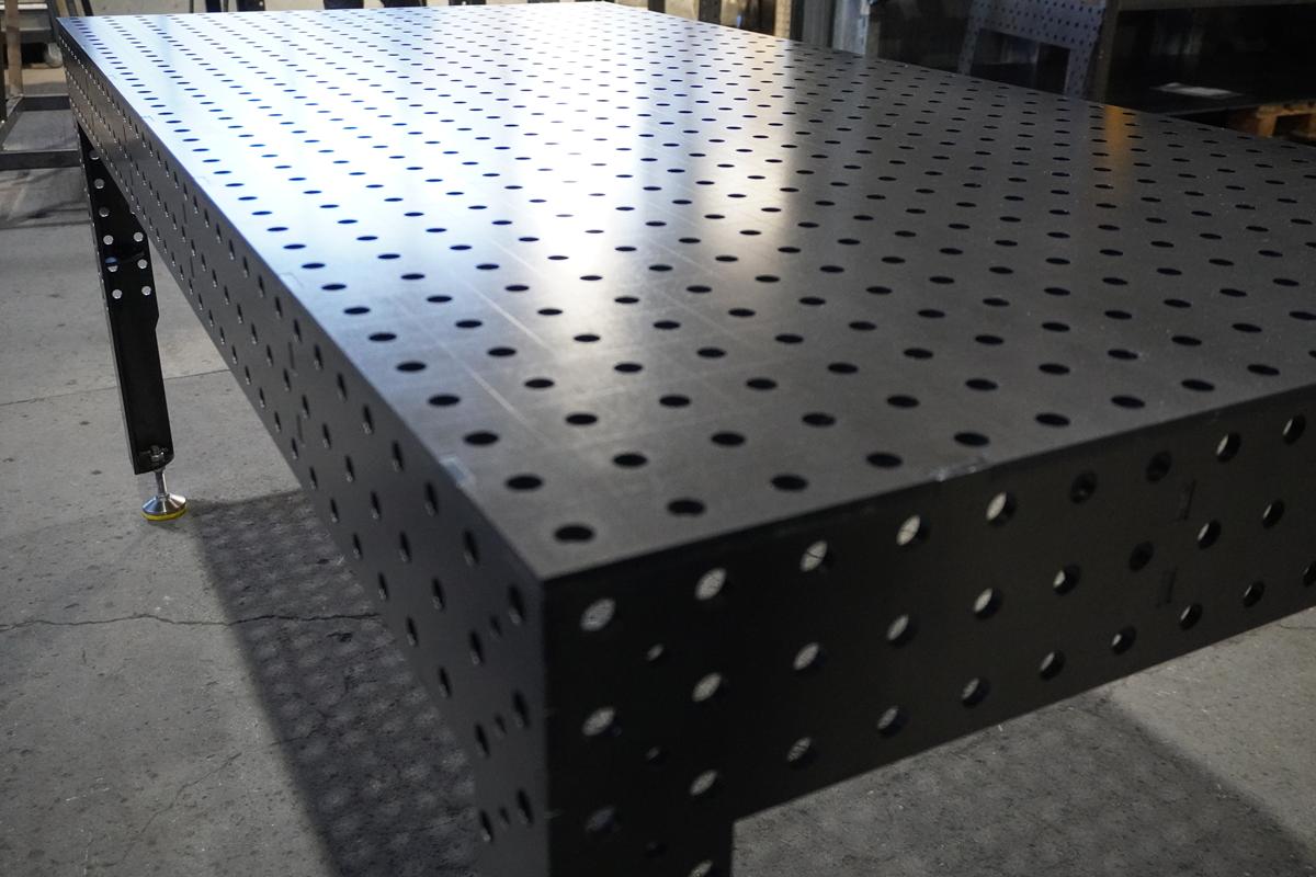 3D Schweißtisch PREMIUM D16 | 2000×1000×200×8 mm