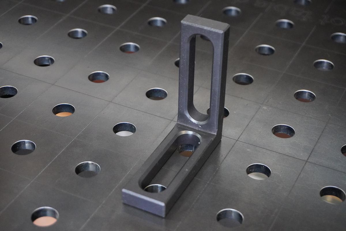 Anschlag-Spannwinkel D16 | 90x30x90x12mm - 2x Langloch