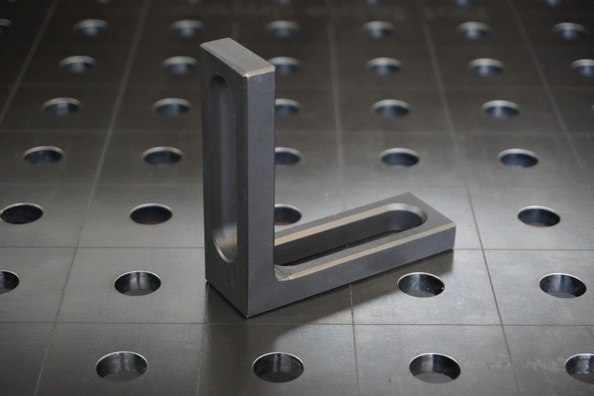 Anschlag-Spannwinkel D16 | 90x30x90x12mm - 2x Langloch