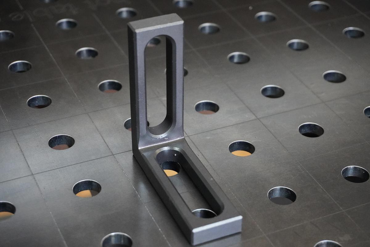 Anschlag-Spannwinkel D16 | 90x30x90x12mm - 2x Langloch