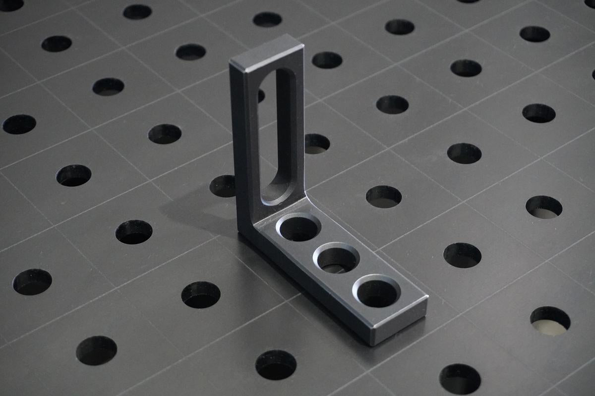 Anschlag-Spannwinkel D16 | 90x30x90x12mm - 3x Rundoloch - 1x Langloch