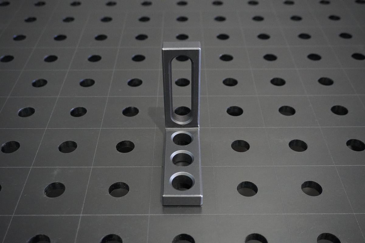 Anschlag-Spannwinkel D16 | 90x30x90x12mm - 3x Rundoloch - 1x Langloch