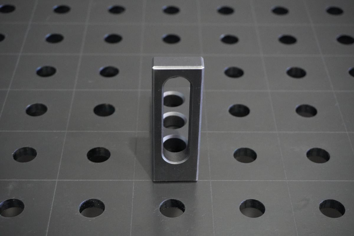 Anschlag-Spannwinkel D16 | 90x30x90x12mm - 3x Rundoloch - 1x Langloch