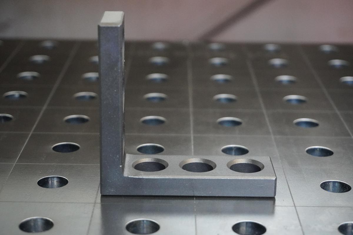 Anschlag-Spannwinkel D16 | 90x30x90x12mm - 6x Rundloch