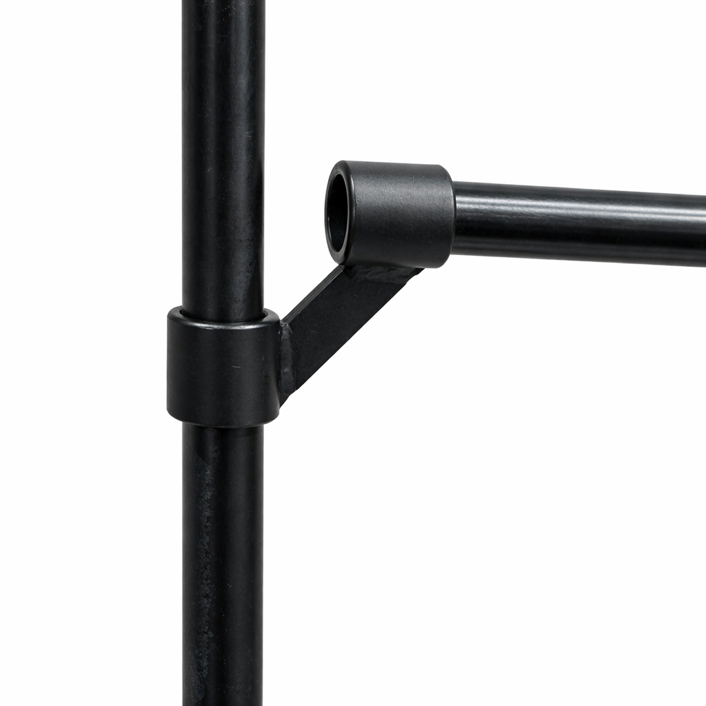90° Winkelverbinder mit Lasche für präzise Rohrverbindungen